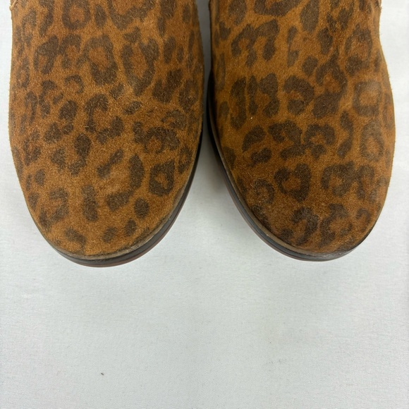 Clarks Trish Bell Loafers Leopard Print Suede Stud Accent Slip-On Shoes Size 7 - Picture 9 of 15